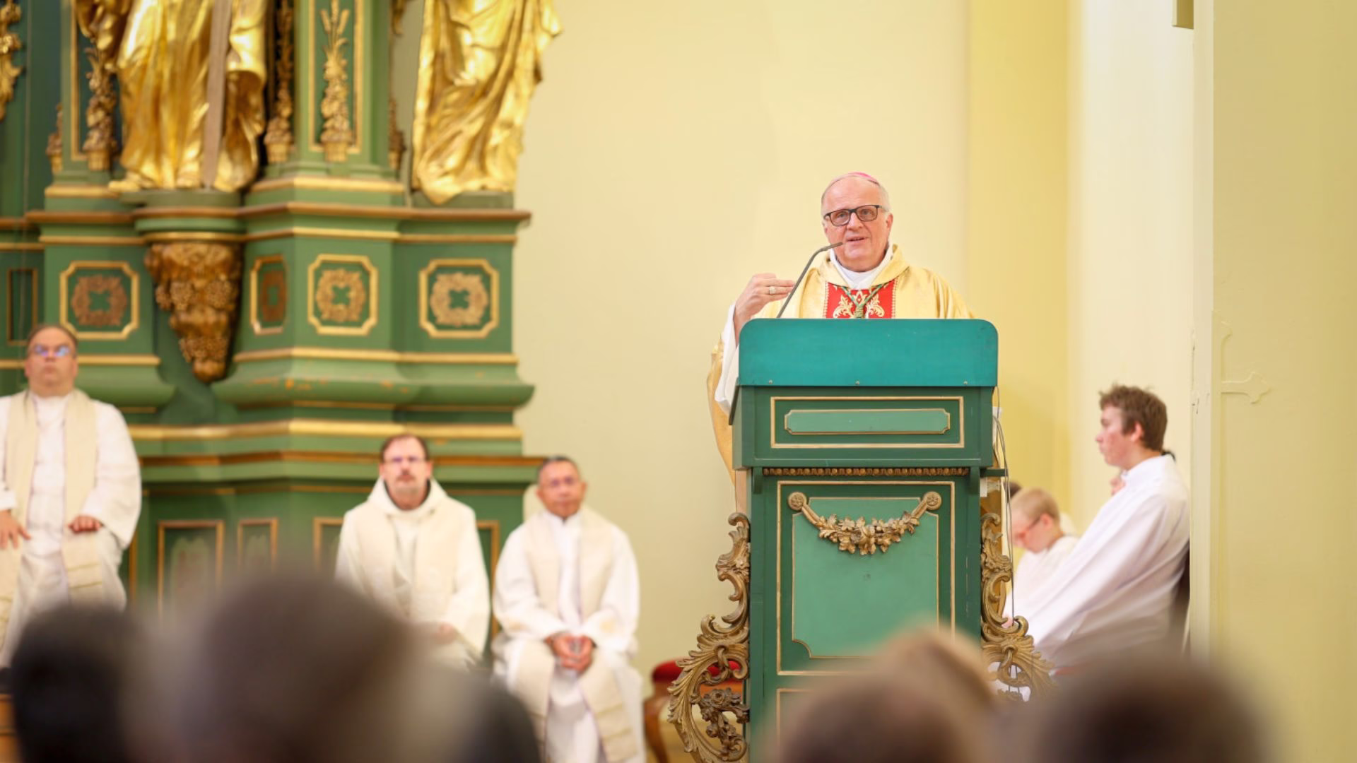 Michael W. Banach érsek, magyarországi apostoli nuncius szentbeszéde a szerzetesrendek feloszlatásának 75. évfordulóján