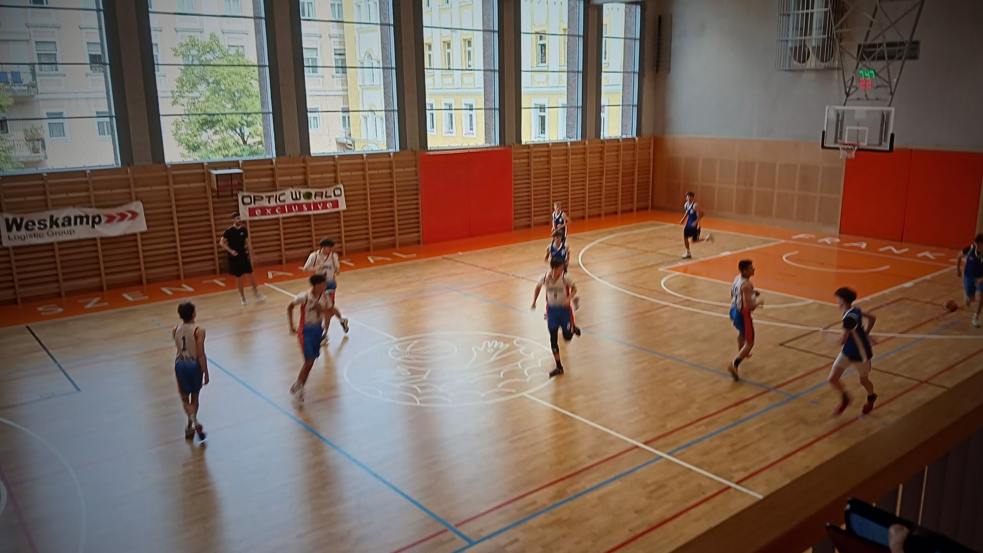 Csaknem kétszáz diák vett részt az első ferences sportnapon Esztergomban